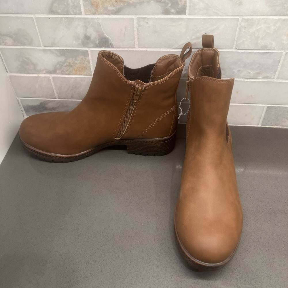 NEW Andiamo~9.5MBoots Casual Side Zip Chelsea Ankle Bootie Brown Faux Leather